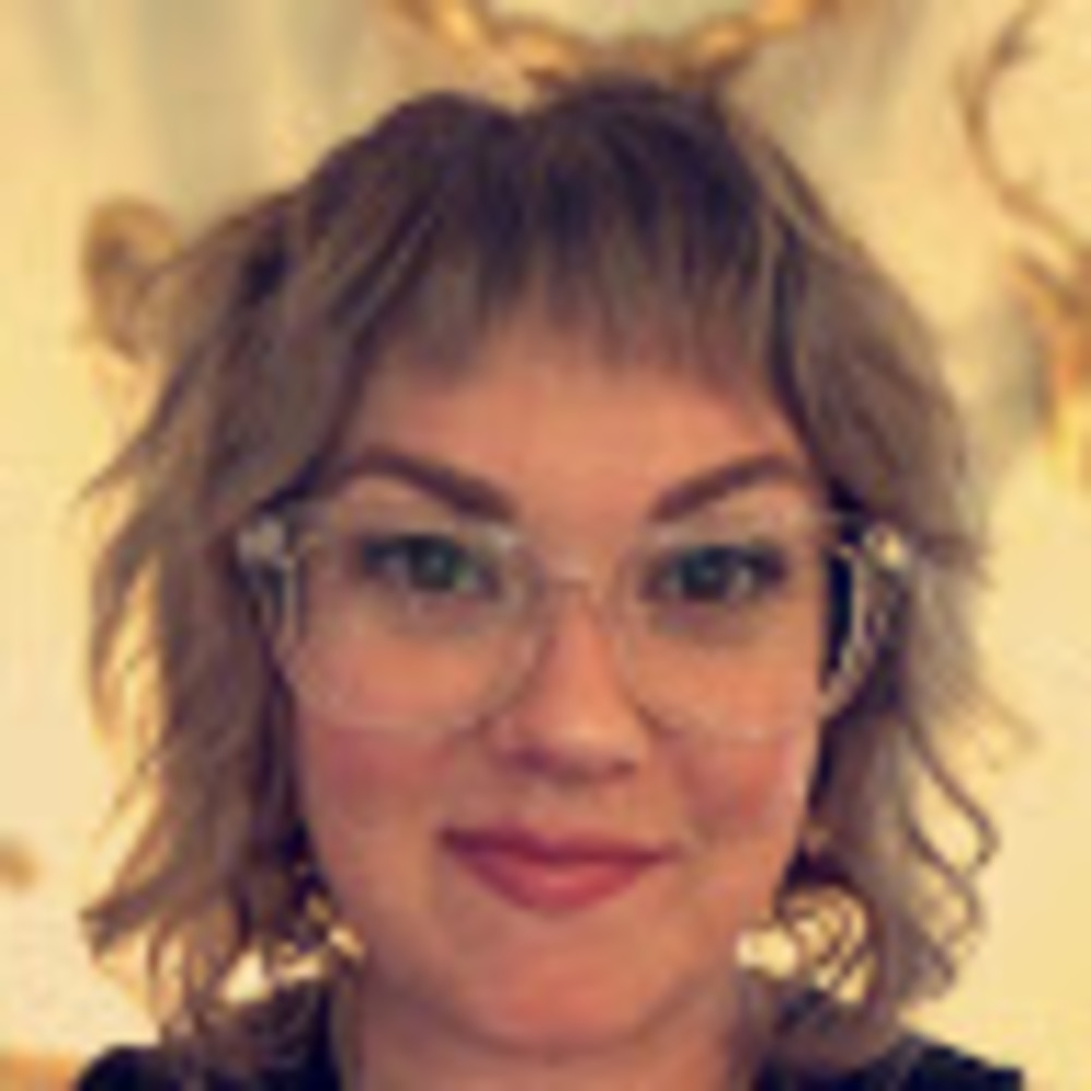 Meet your Posher, Eva